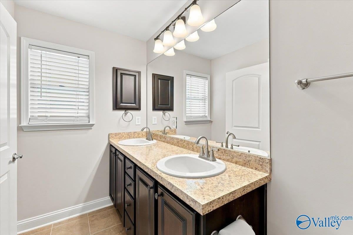 5015 Montauk Trail – photo 5