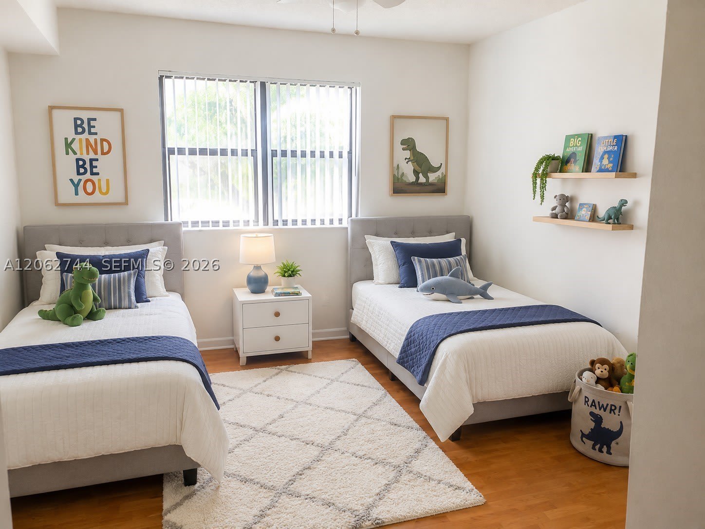 560 S Park – photo 5