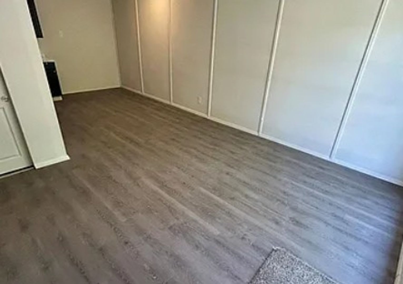 For Lease – photo 2