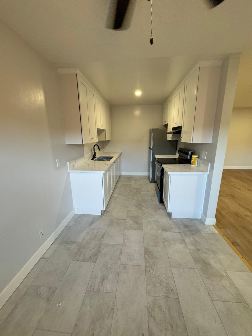 8744C – photo 1