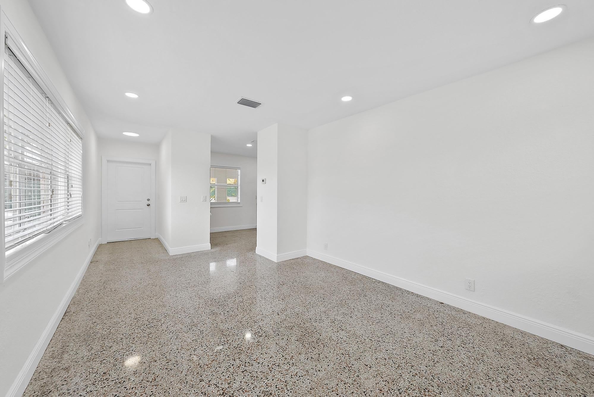 3808 Broadway – photo 5