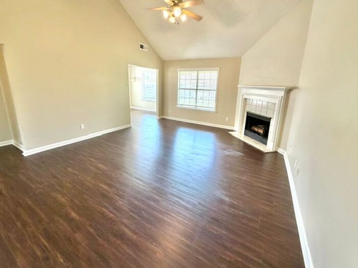 6806 Skylar Mill Avenue – photo 2
