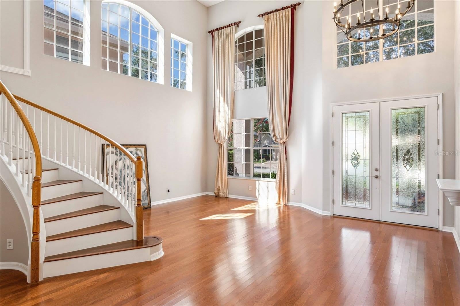 10226 DEERCLIFF Drive – photo 2
