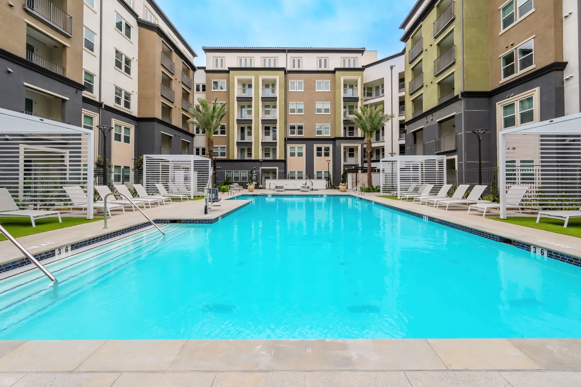 Enzo Apartments – photo 1