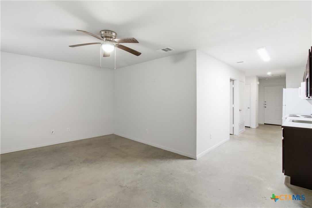 912 S 6th Street – photo 4