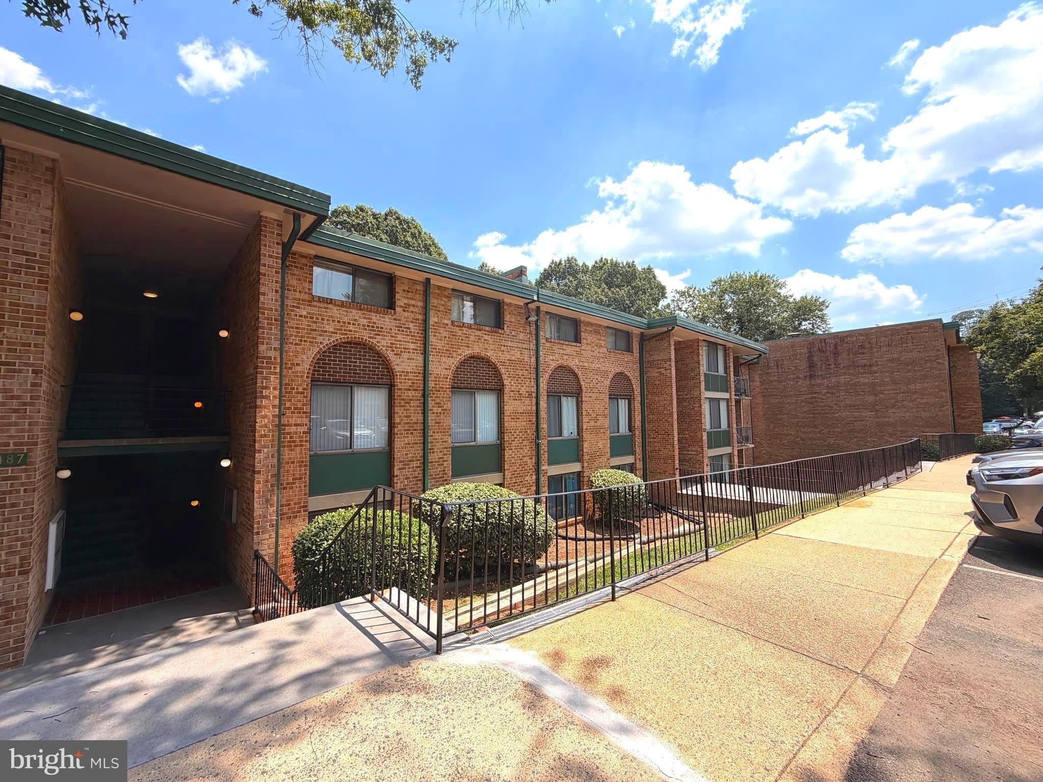 487 N Armistead Street – photo 3