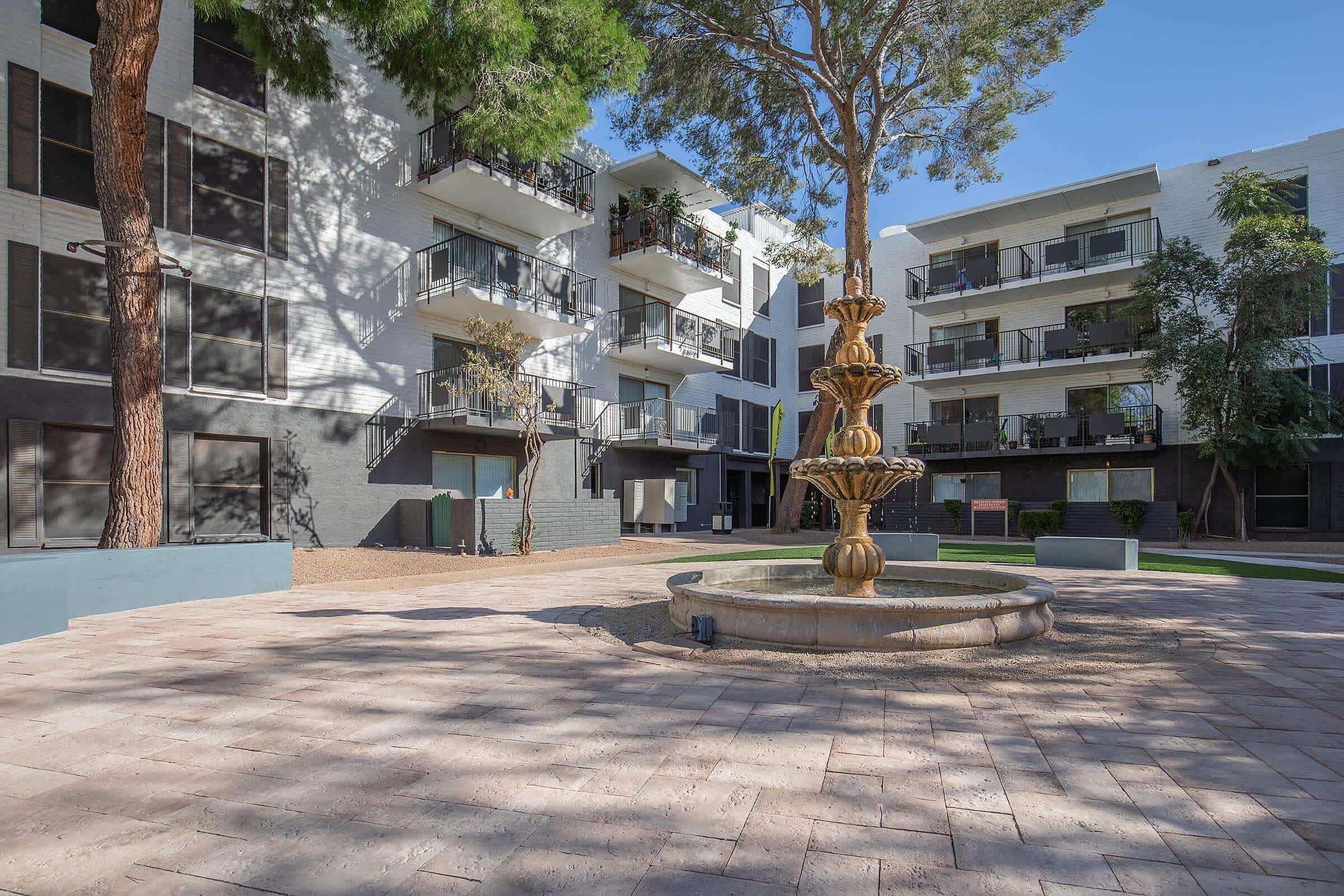 Bellevue Towers – photo 3