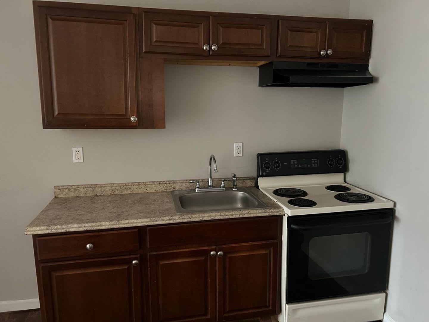 1038 W Orleans St Philadelphia – photo 2