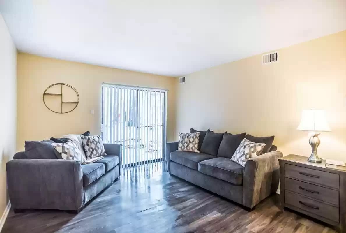 Charter Oak – photo 3