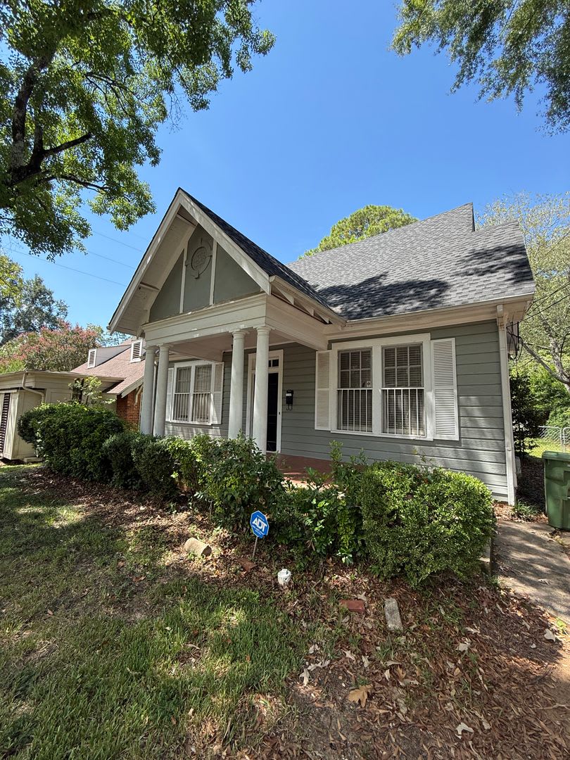 Four Bedrooms In The Garden District – photo 3