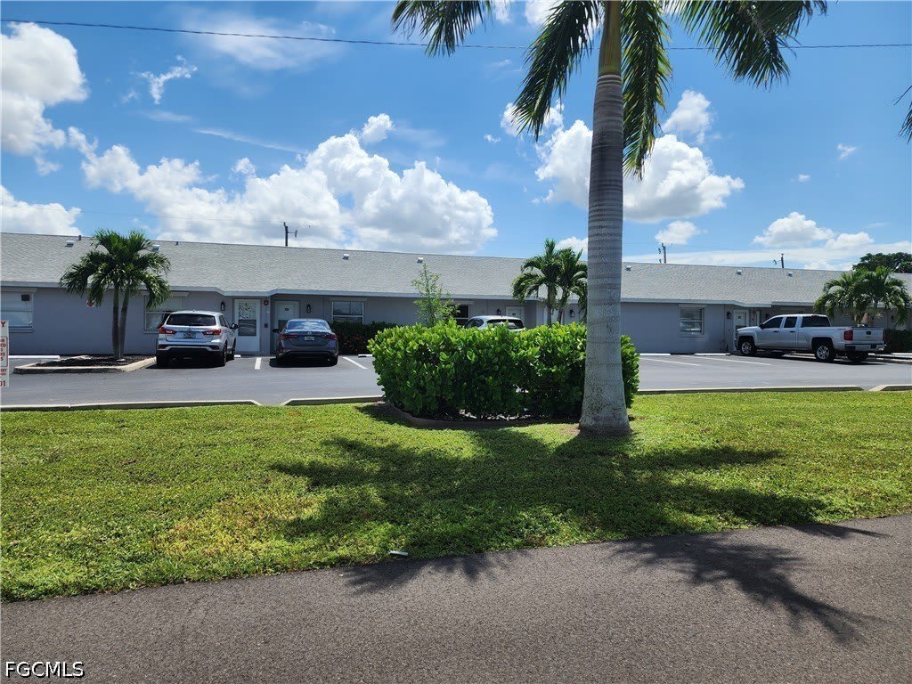 4513 SW 8th Court – photo 1
