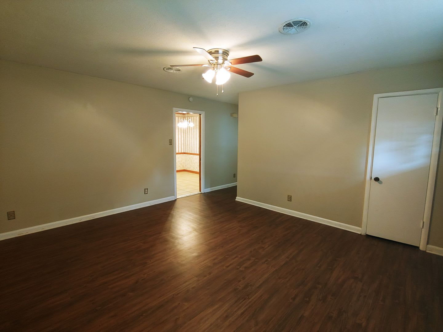 Welcome Home To 10005 Raymond West Little Rock For Rent Move In Special Zero Deposit Option Please Read The Full Description – photo 4