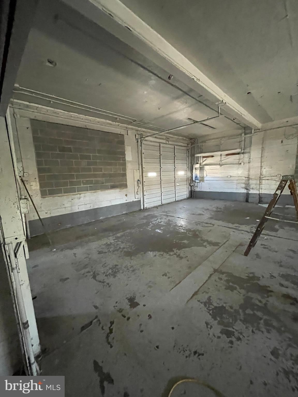 502 S MAIN Street – photo 5