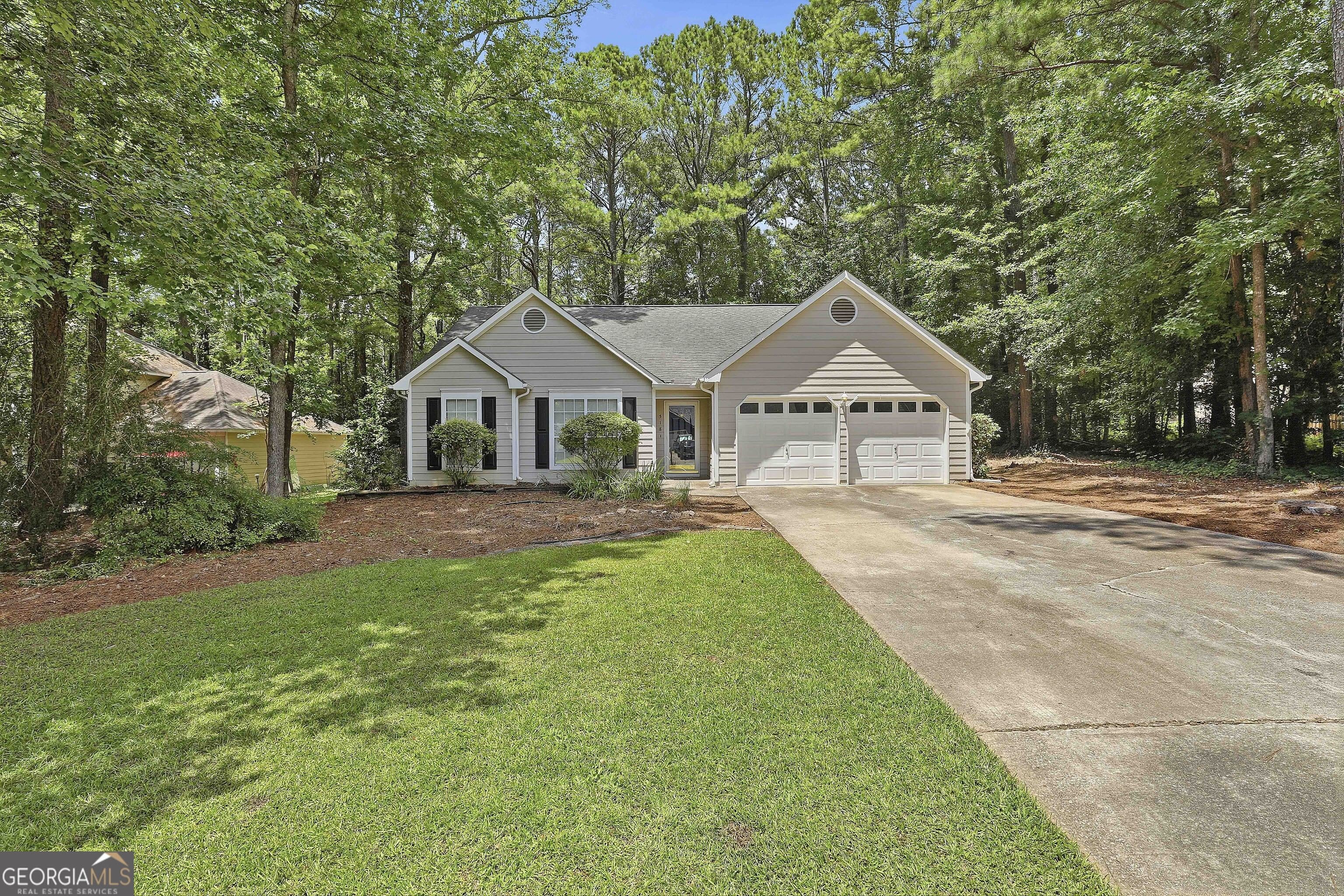 518 Longwood Lane – photo 2