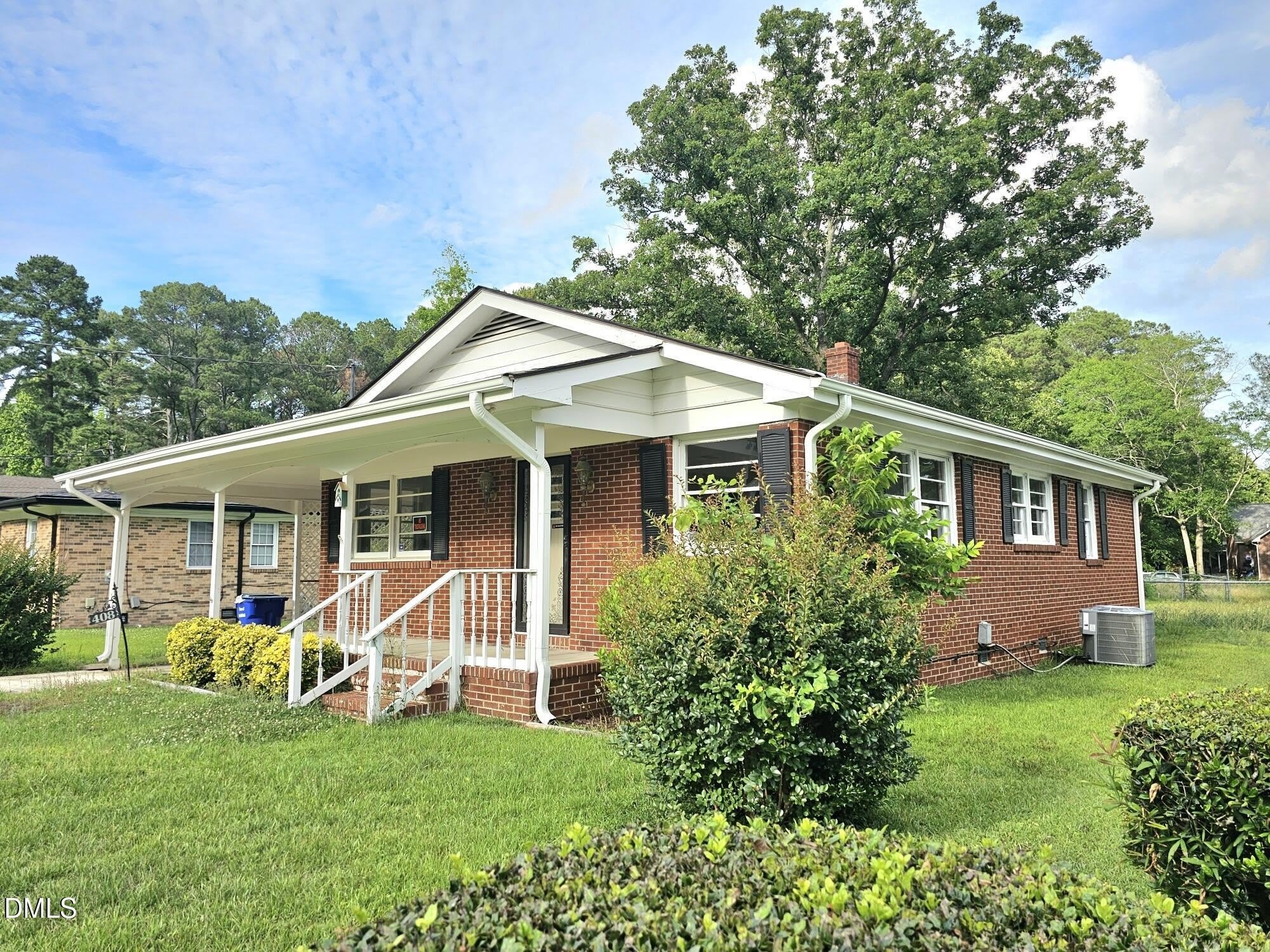 408 Oak Street – photo 3