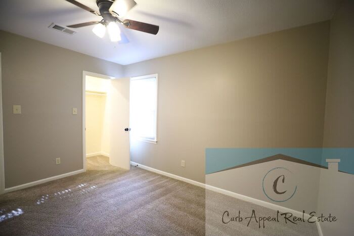 1616 Shady Grove Road – photo 3