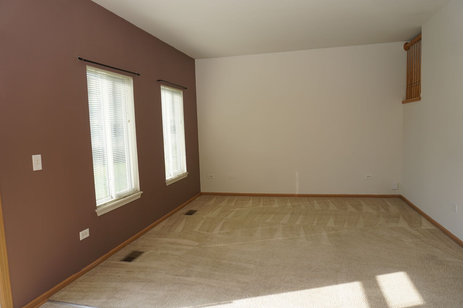 Beautiful And Cozy 3 Bedroom Home With 2 1 Bath – photo 3