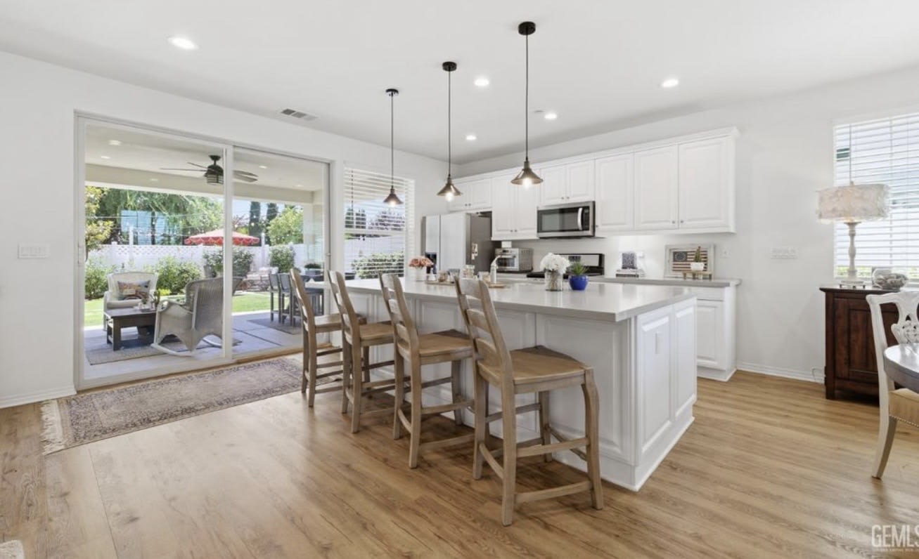 3712 Windermere St – photo 5