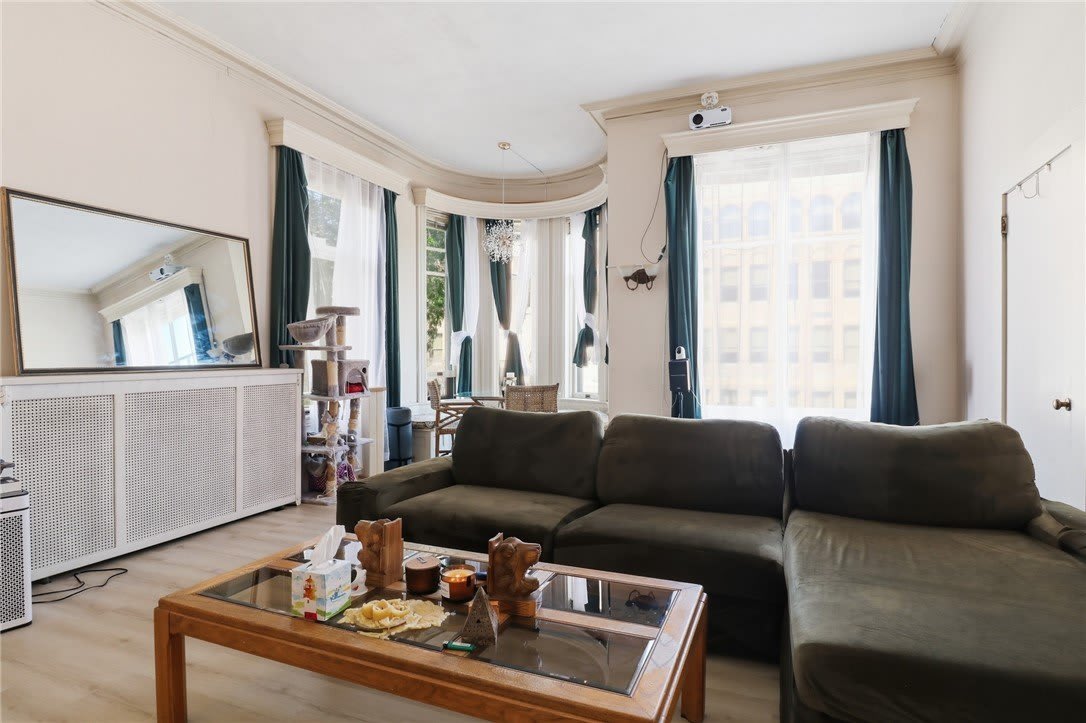 201 Pine Street – photo 3