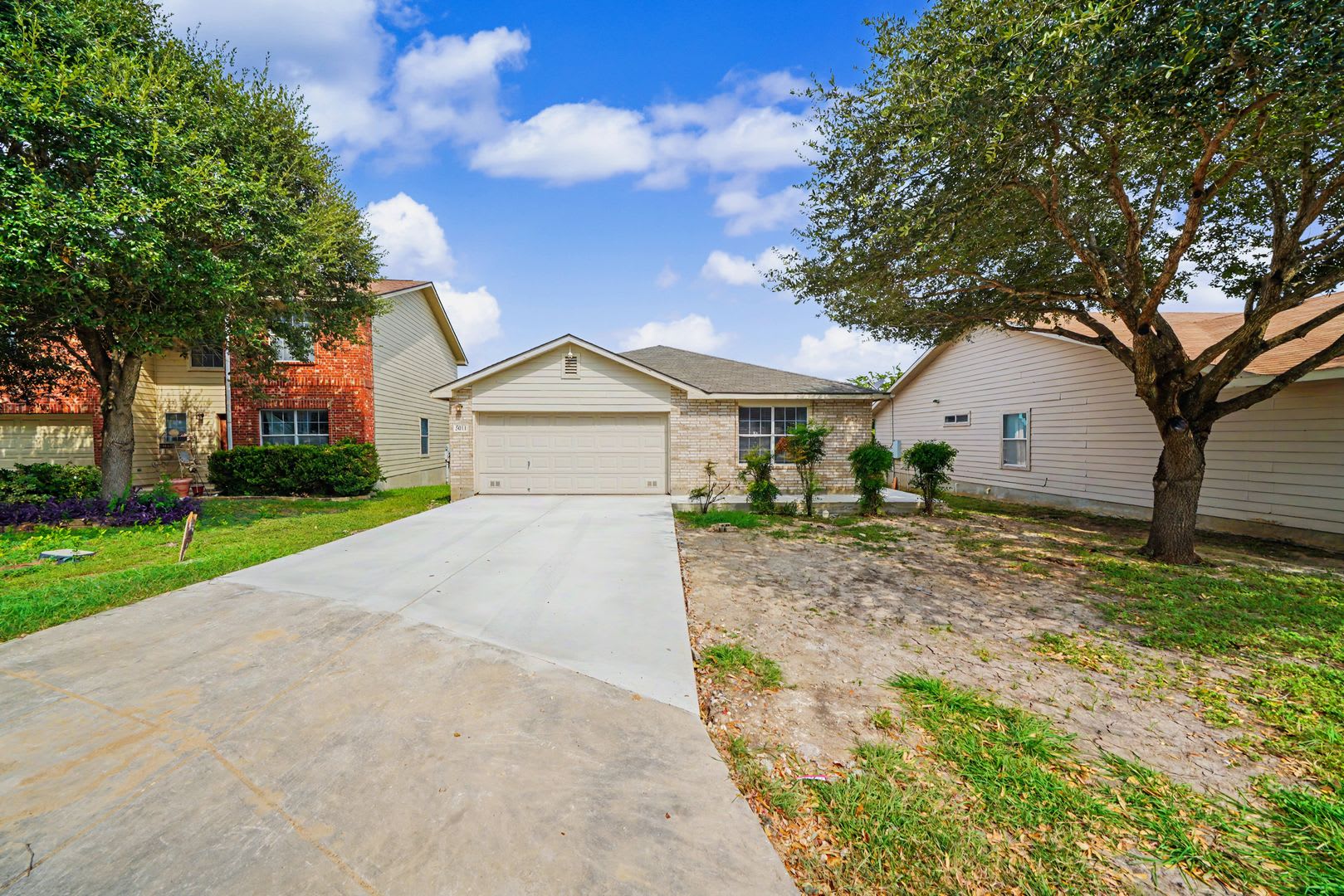 Spacious Single-Story Home in Highland Farms – photo 2