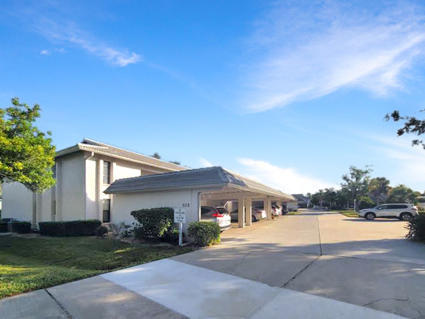 Golfview Annual Condo For Rent – photo 2