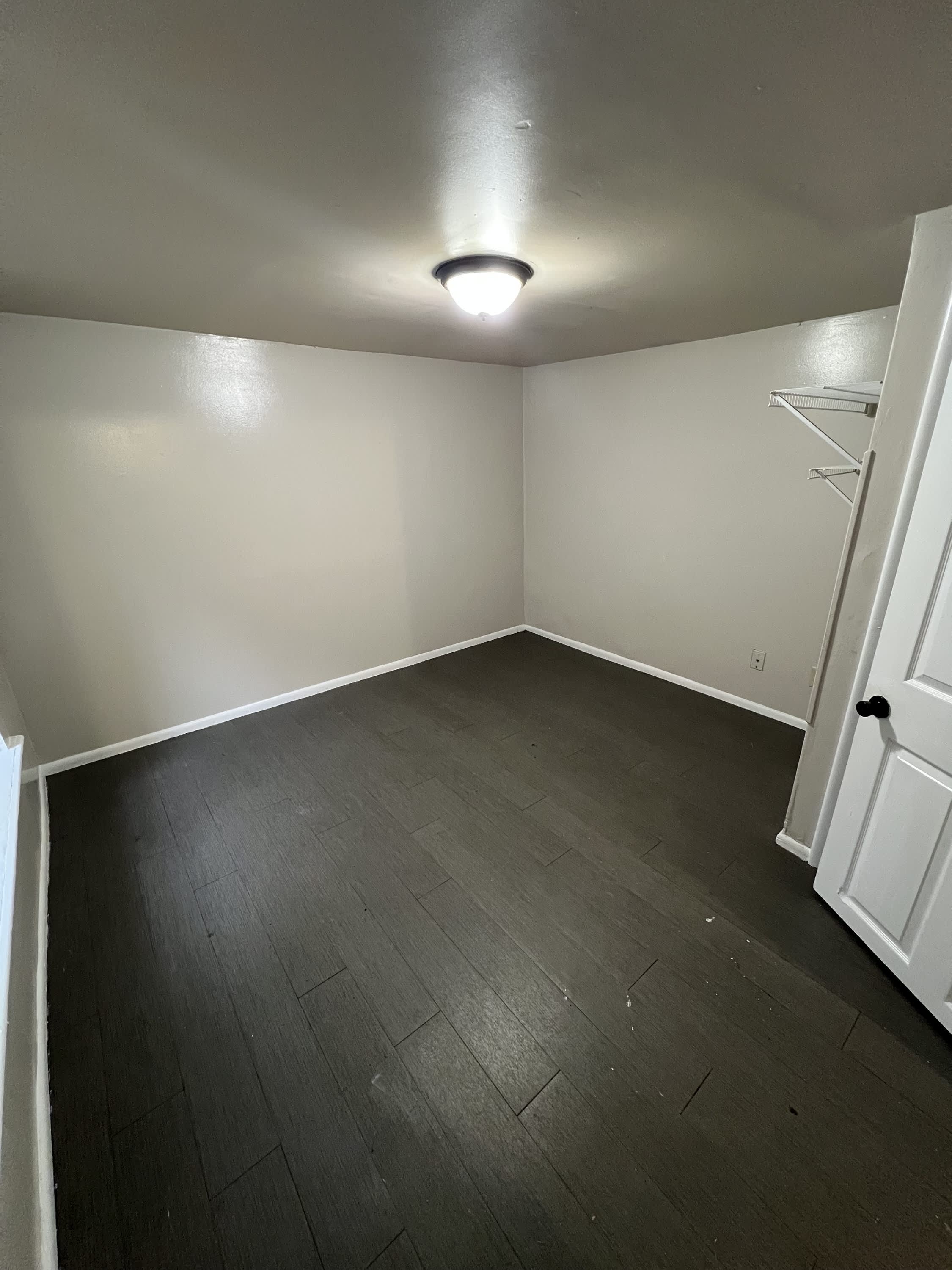 1036 Jessie St, 1 – photo 2