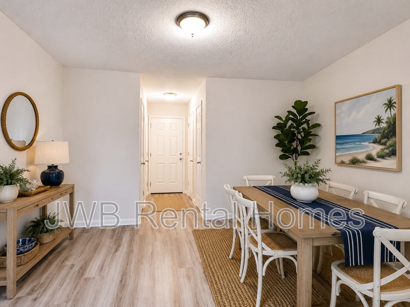 1370 Orton St – photo 5