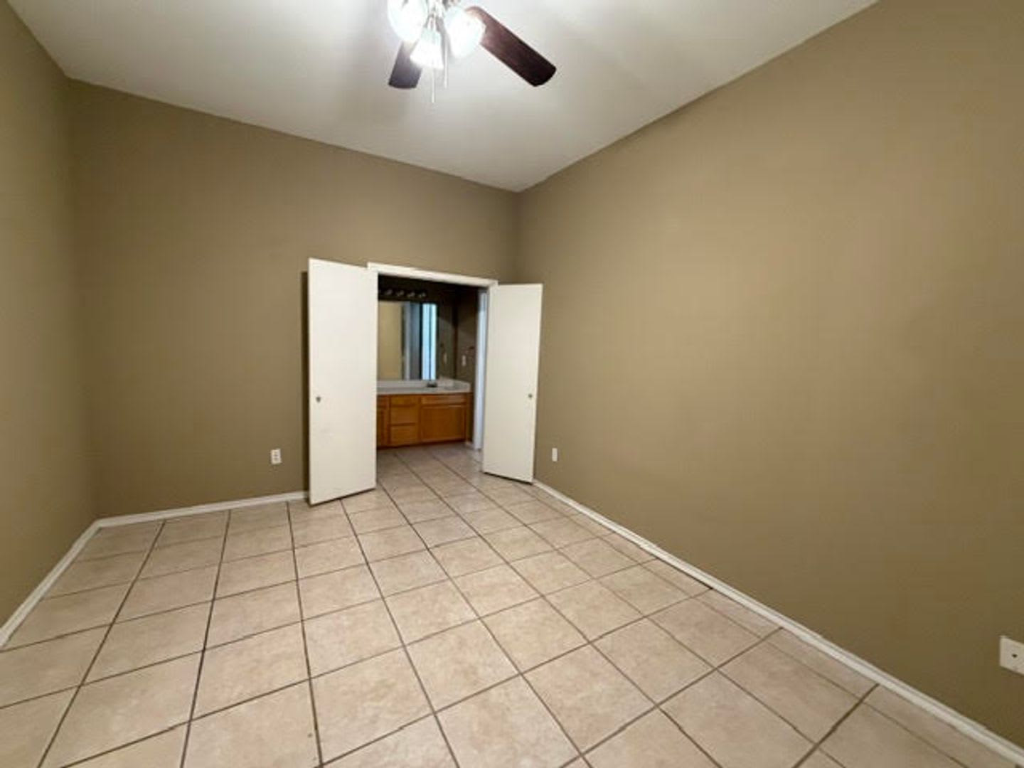 10209 Lilac Lane Unit B – photo 4