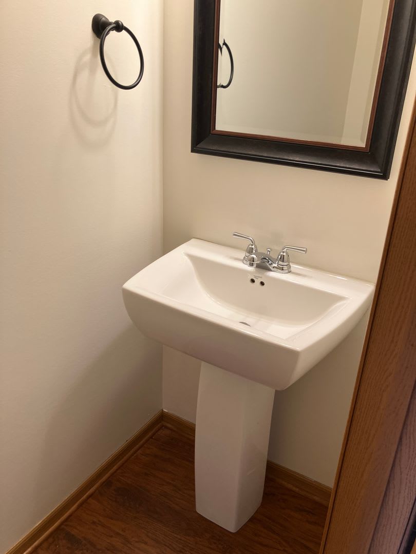 Spacious Two-Story Townhome with Attached Garage! – photo 4