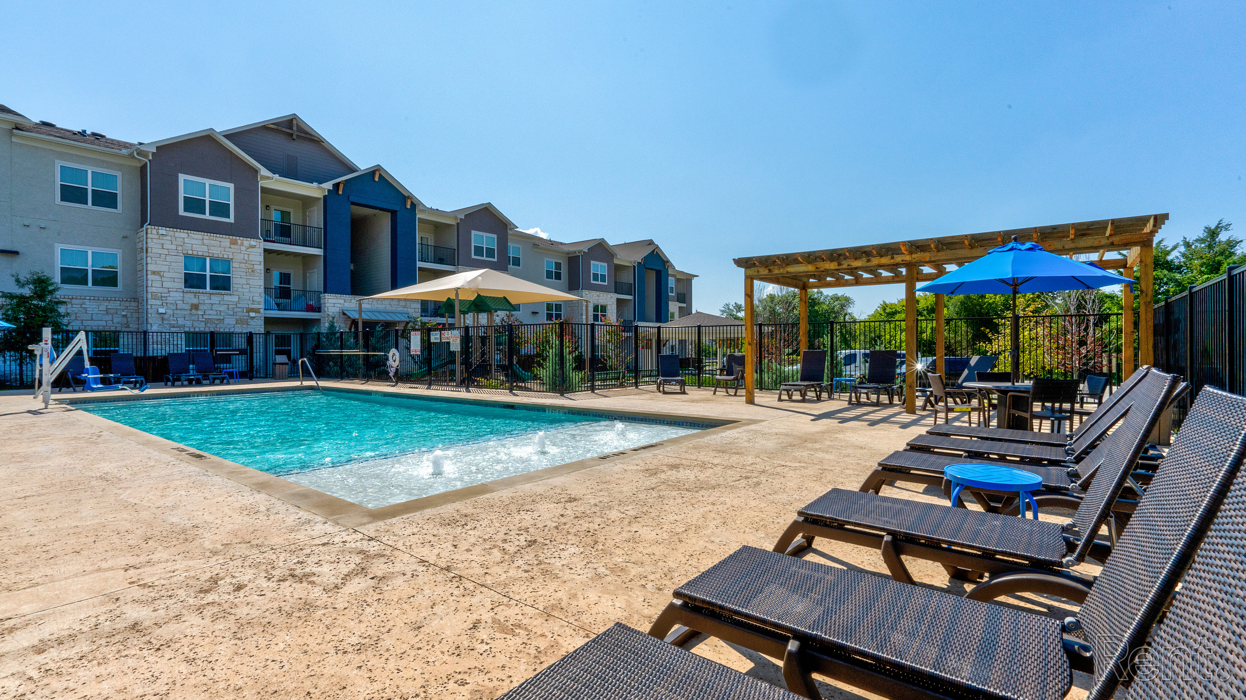 Residences of Long Branch – photo 1