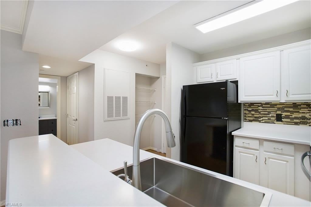 8271 Key Royal Cir – photo 4