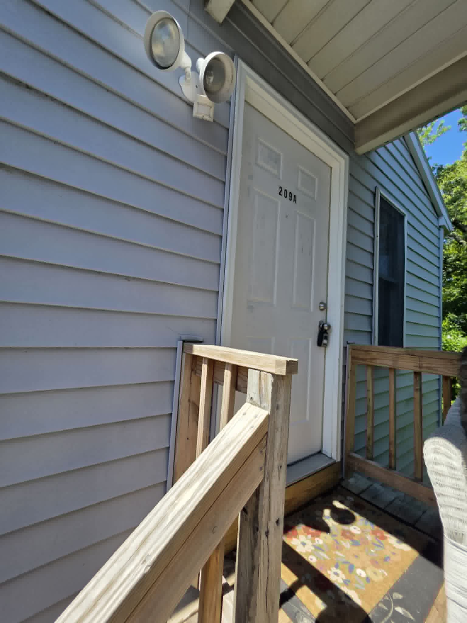 209 Monticello Avenue – photo 4