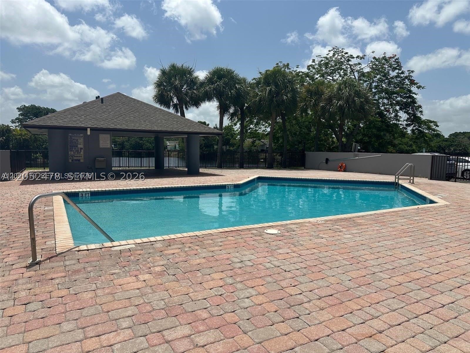 7429 SW 152nd Ave – photo 2