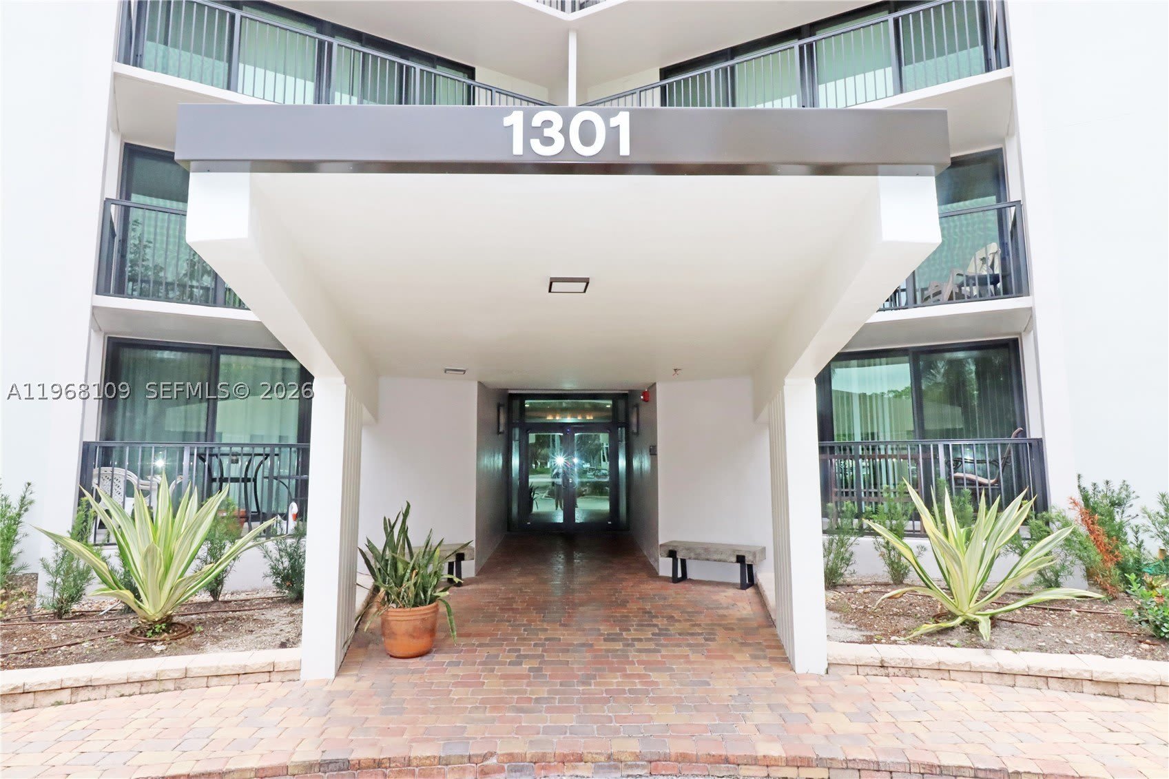 1301 River Reach Dr – photo 4