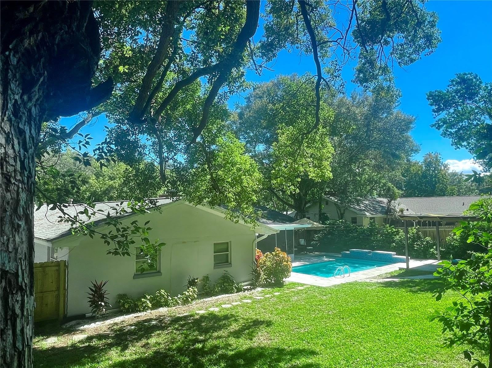 764 FOREST GLEN Road – photo 2