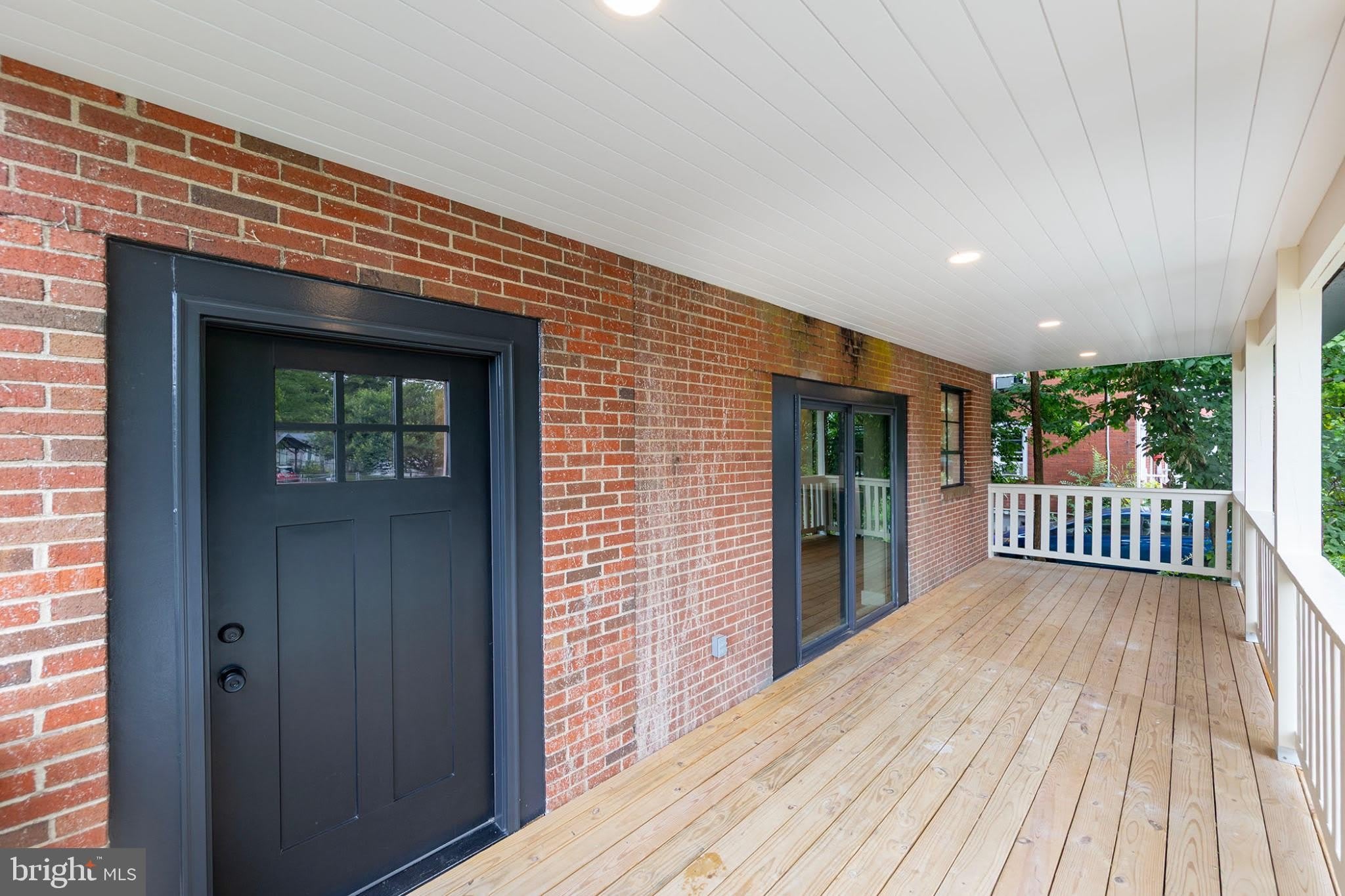 903 ORCHARD Avenue – photo 4