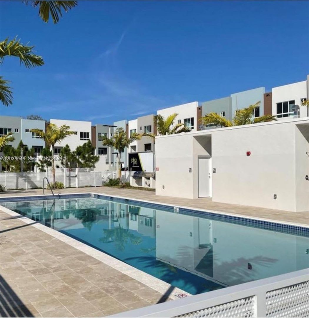 2561 NE 193RD ST UNIT 1201 MIAMI, FL 33180 – photo 5