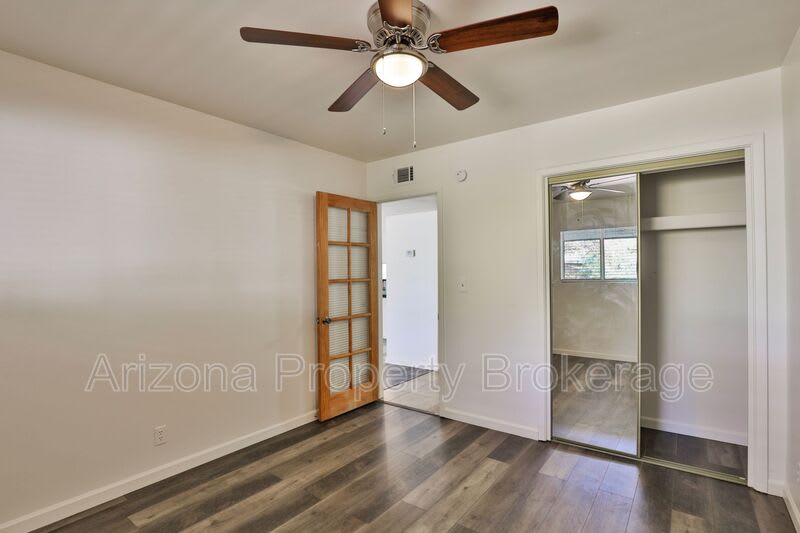 2323 S. College Ave. – photo 4