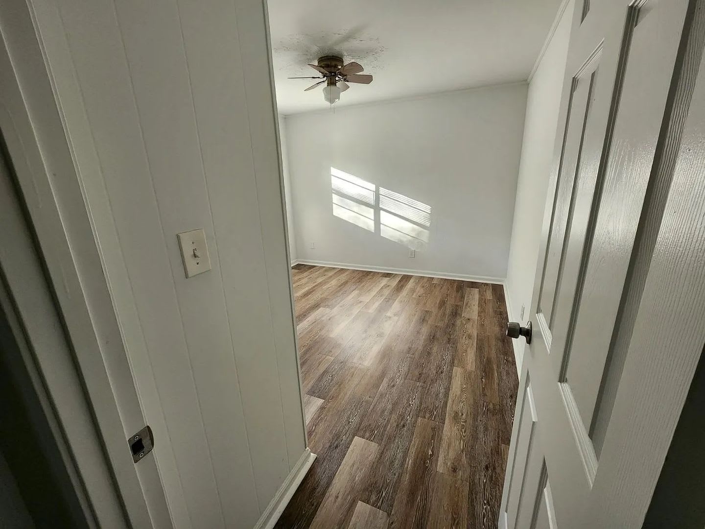 Room in 3 Bedroom Home at Monticello St – photo 4