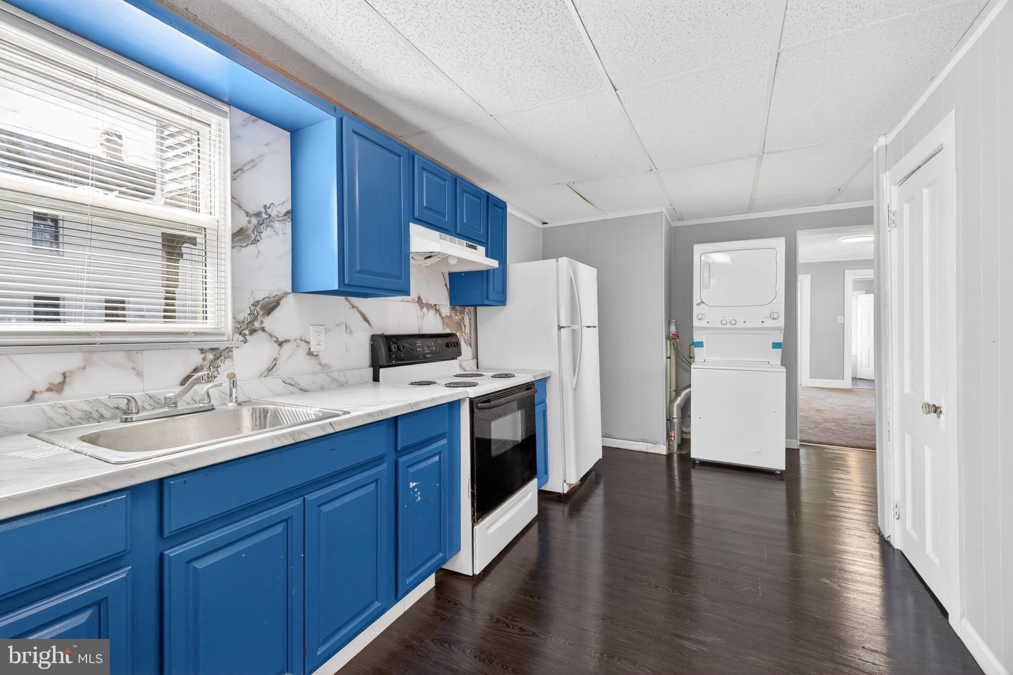 214 W DIVISION Street – photo 4