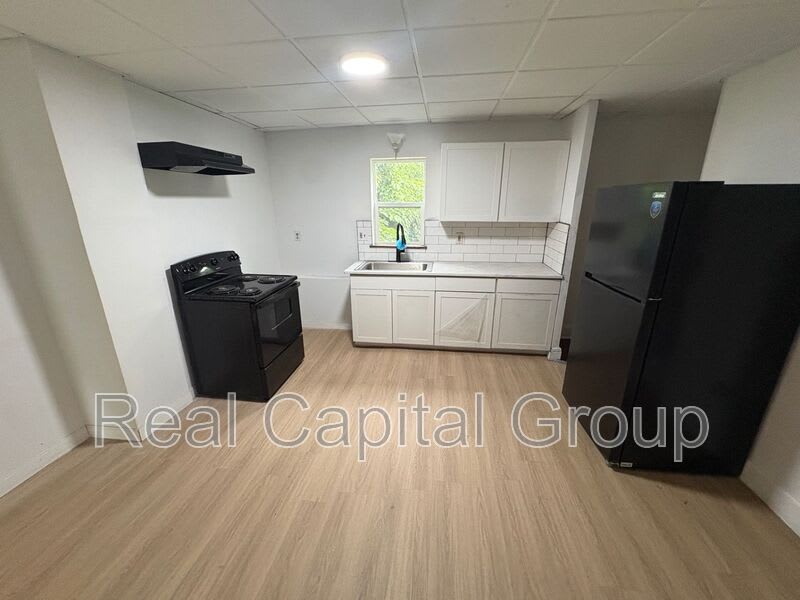 1345 3rd St. – photo 4