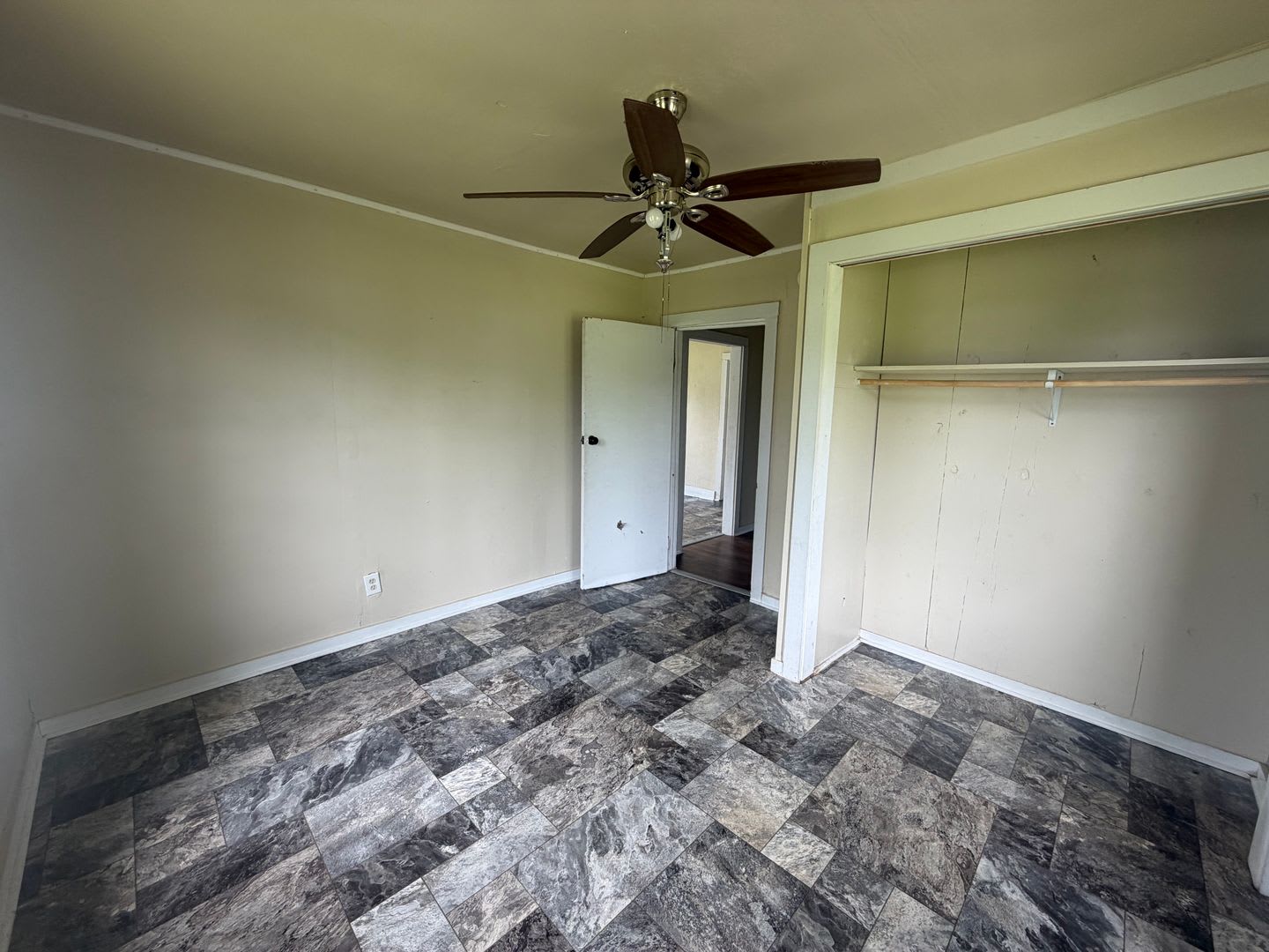 FOR RENT IN RAYNE! – photo 5