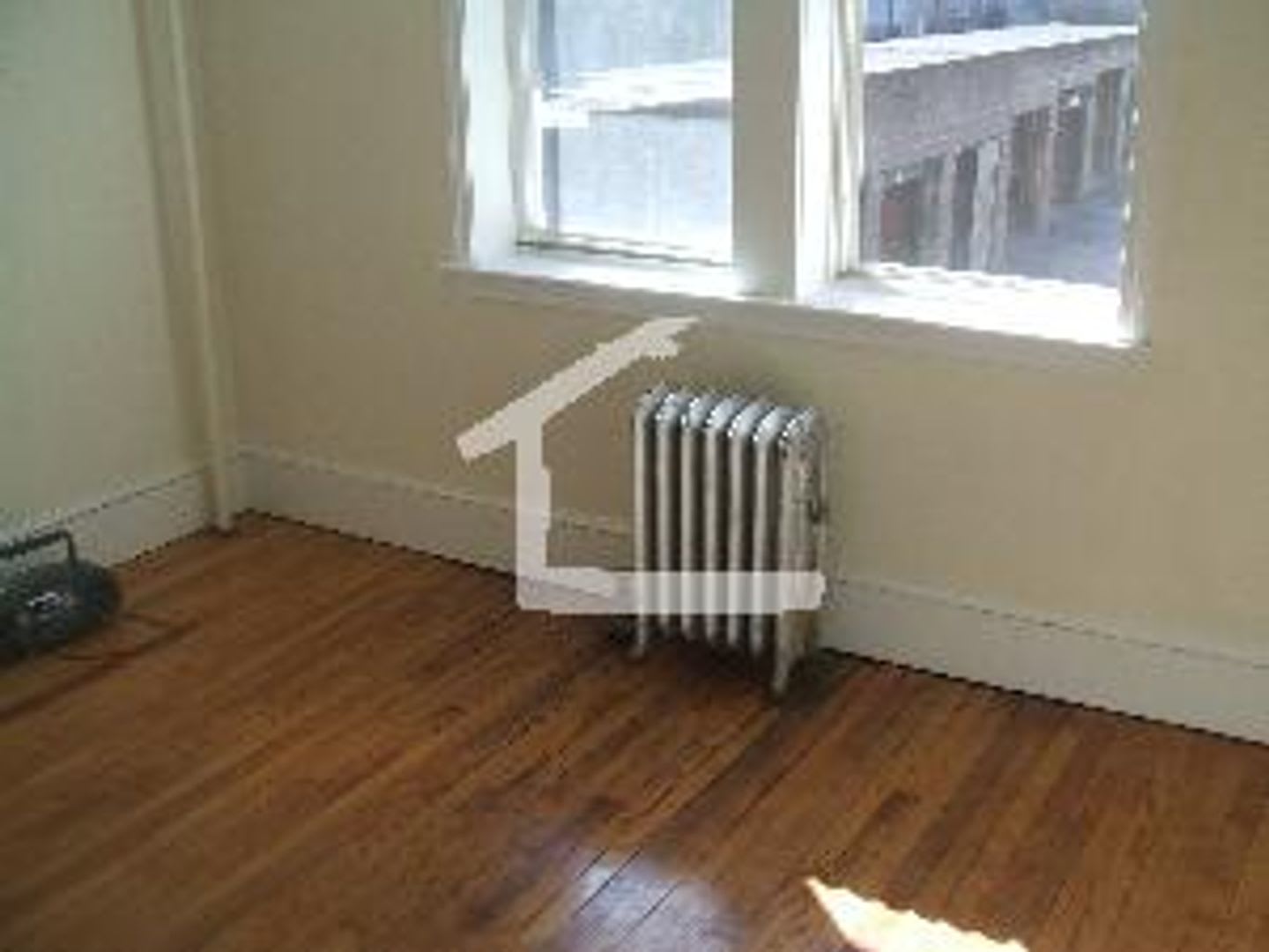 Nicely updated 3 bedroom near BU – photo 3