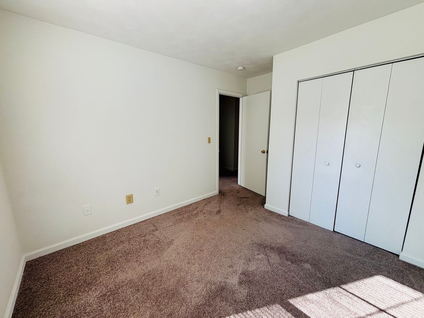 4 Bedroom 2 5 Half Bath Townhouse – photo 5