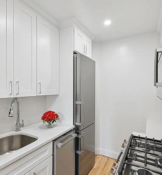 30 Bogardus Pl – photo 3