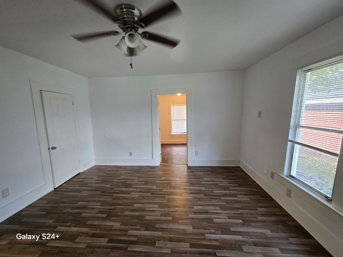 Now Only 899 Affordable 3 Bedroom Home Near Downtown Beaumont – photo 2