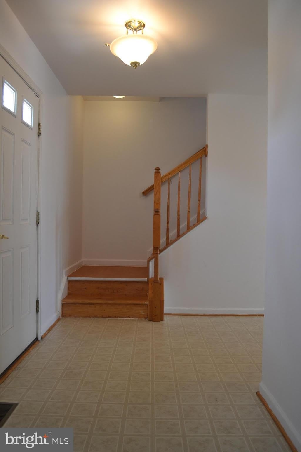 5413 SILVER MAPLE Lane – photo 2