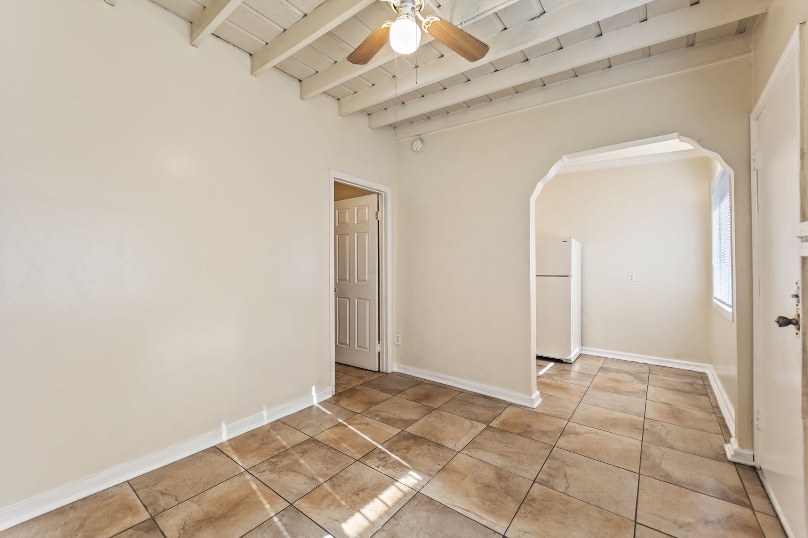 For Rent – photo 3