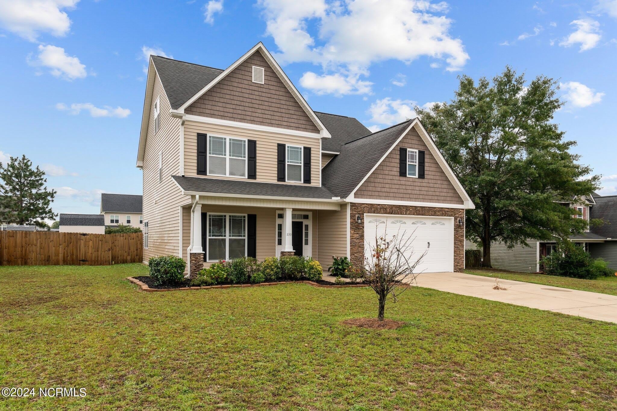133 Lockwood Drive – photo 2