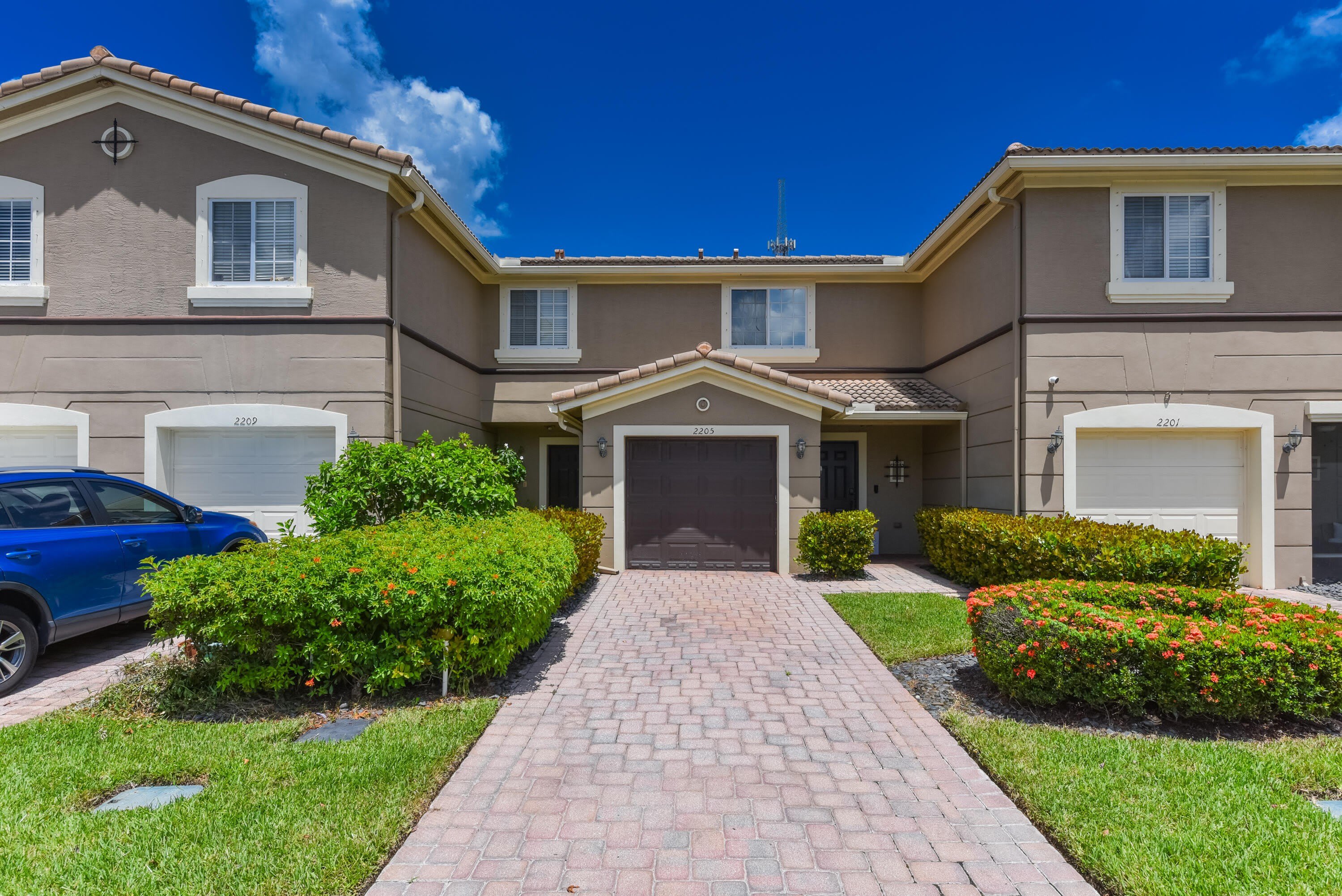 2205 Sw Marshfield Court – photo 2